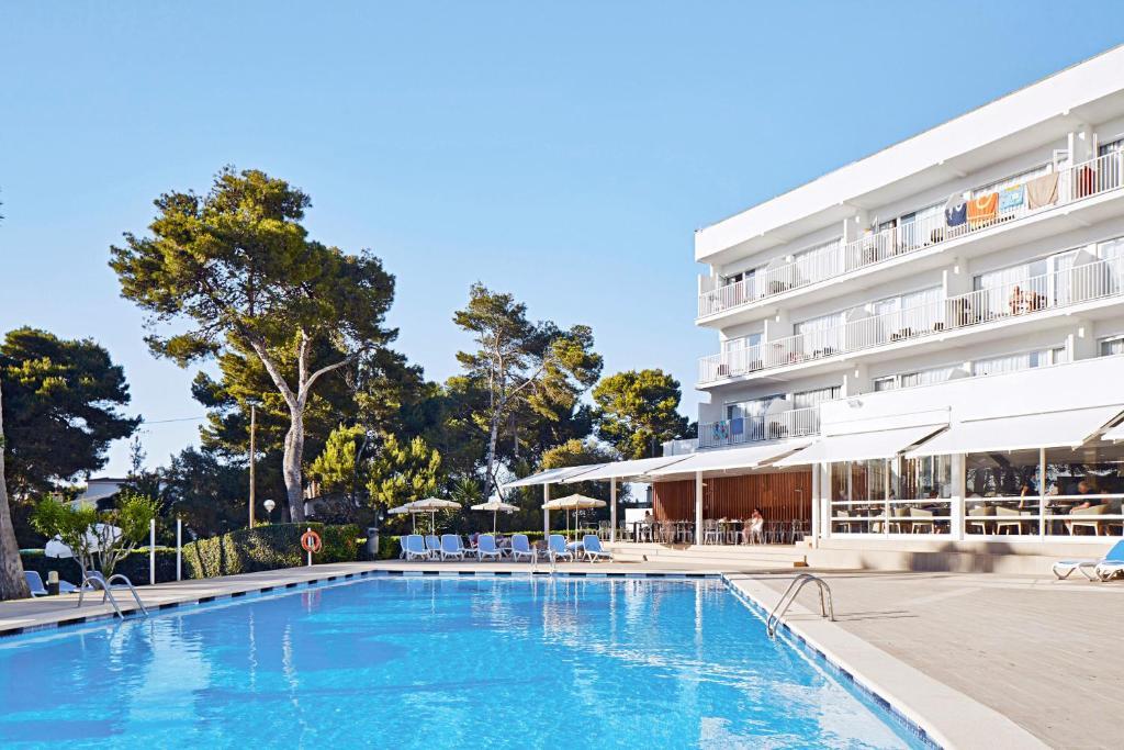 Globales Cala Blanca Hotel Cala Blanca  Buitenkant foto